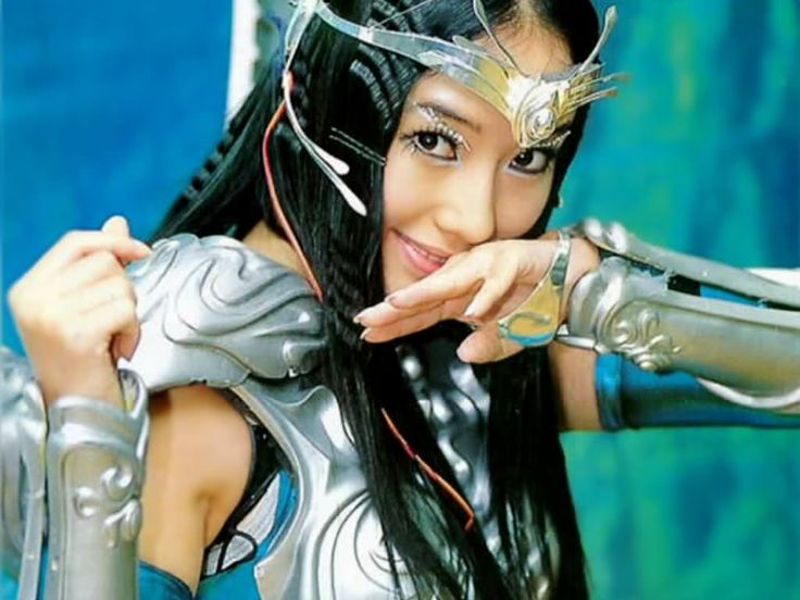 Concept visuel pour la chanson "Bakkwo" ou "Change" (바꿔), l'un de ses titres les plus iconiques, en 2000. HS Media