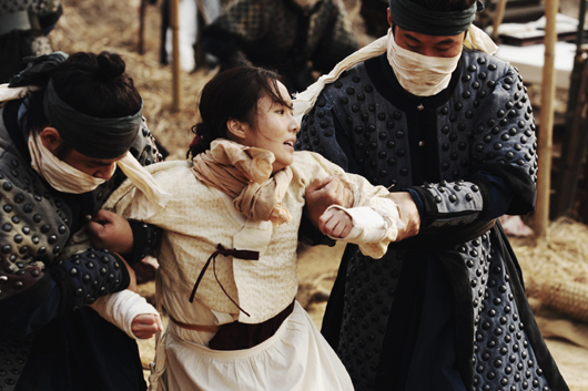 Lee Jung-Hyun dans The Admiral: Roaring Currents, Big Stone PicturesDistributed by CJ Entertainment